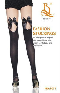 Thigh high stocking in black with bolds at top